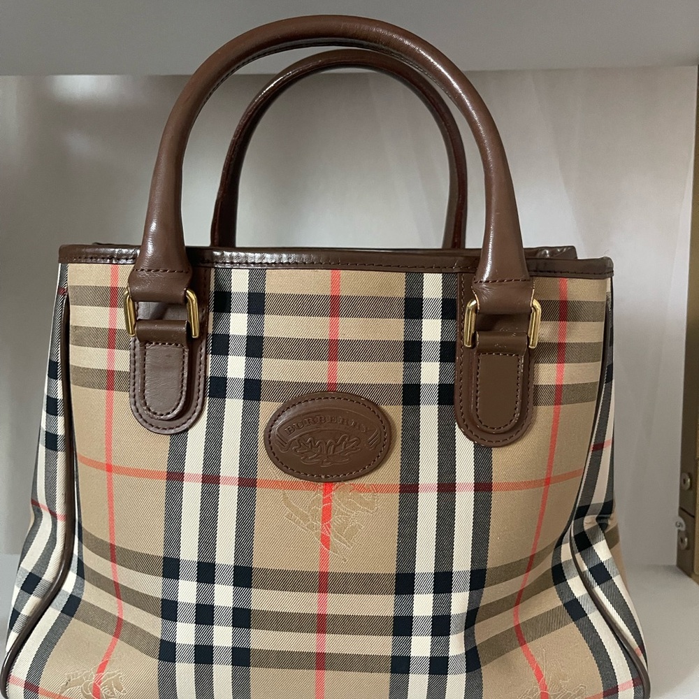 BM009 Burberry Tan and Brown Check Tote Bag